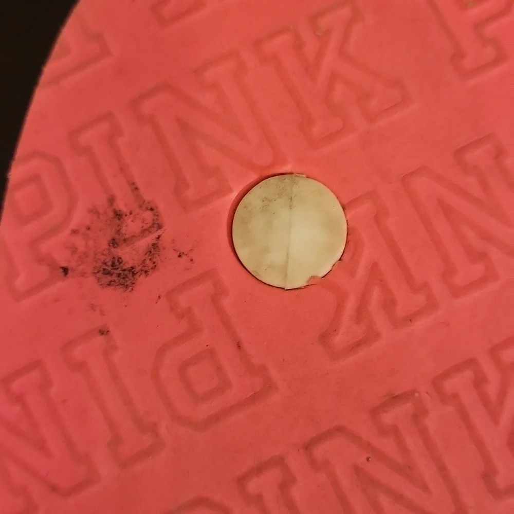 Pink vs flips - Picture 3 of 3